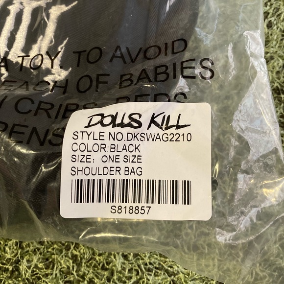 Dolls Kill Shoulder Purse🥀🖤 - Picture 6 of 7